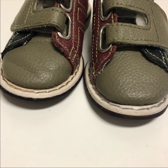 lind bowling shoe company